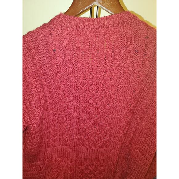 ARAN Ireland VTG Handmade 100%Wool Cardigan,Cable Knit Color Red three button, L - Picture 8 of 11